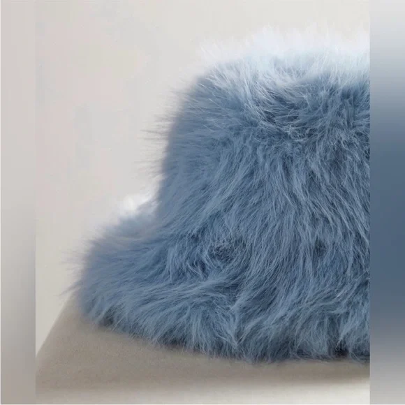 Free People X Unreal Fur ICE Queen bucket hat - Picture 5 of 9